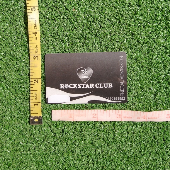 Hard Rock Hotel ROCKSTAR CLUB Guitar Pick Graphic Las Vegas Casino Players Card - Picture 2 of 3